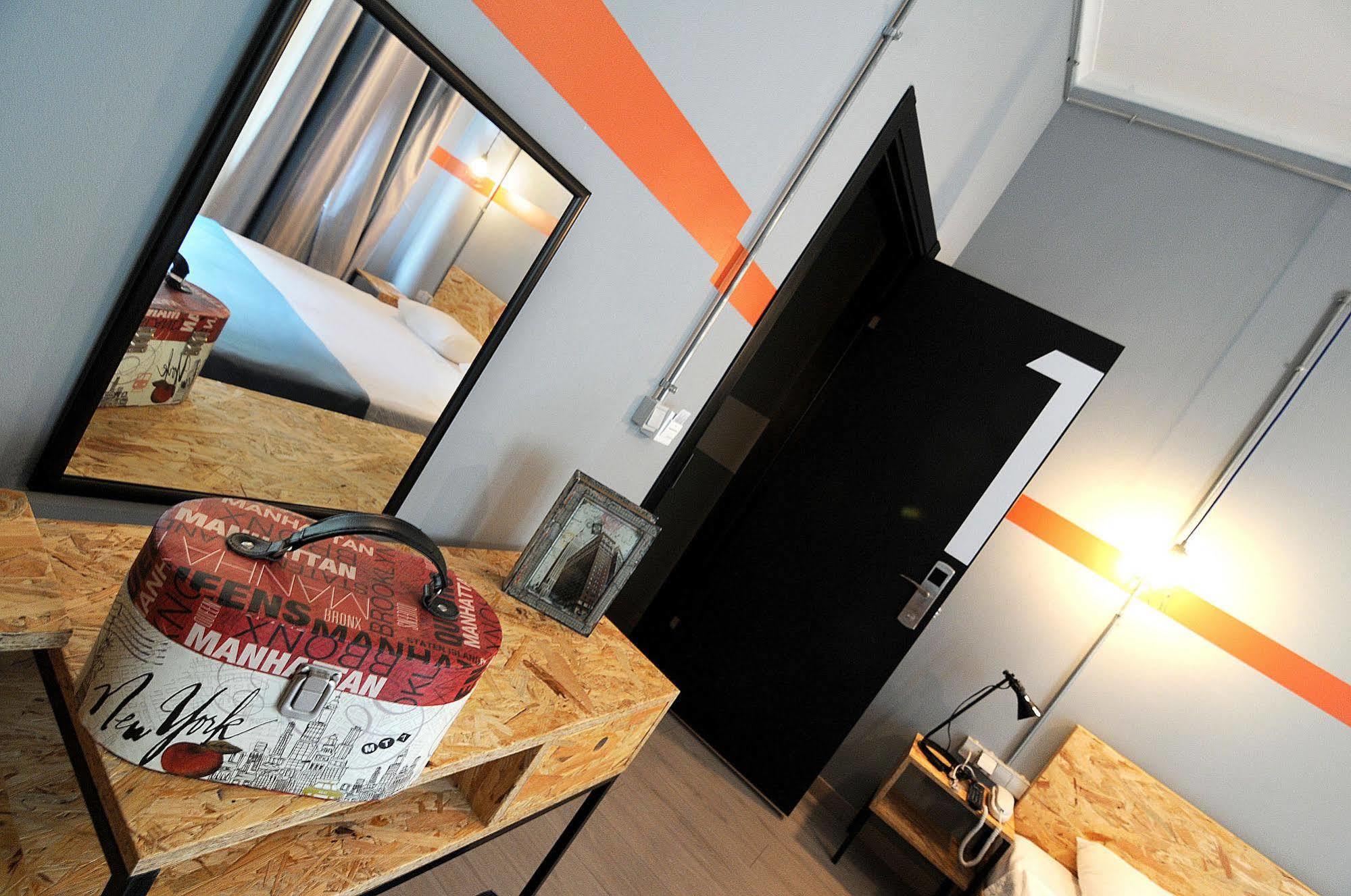 Taksim Safe House Hotel Istanbul Exterior photo