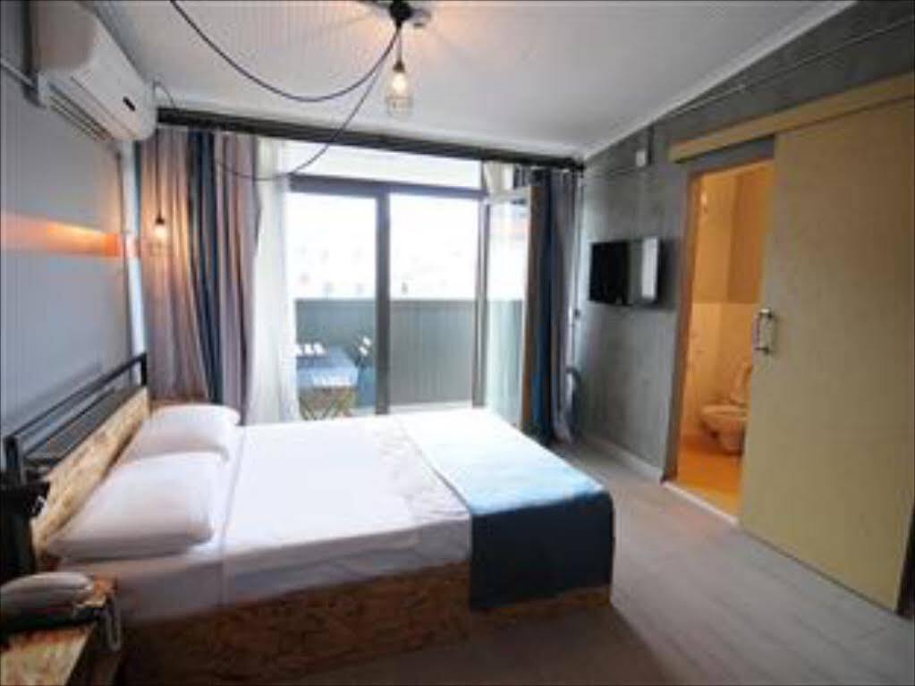 Taksim Safe House Hotel Istanbul Exterior photo